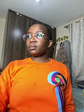 Snapshot of Miss-Temptasion chatting on 06-19-26, 08:34 Miss-Temptasion online show from 06-19-26, 08:34