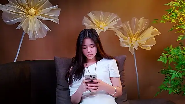 Snapshot of yu598188 chatting on 06-12-26, 03:05 yu598188 online show from 06-12-26, 03:05