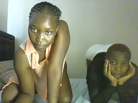 Snapshot of Ebony_sweet_slut chatting on 05-20-26, 05:35 Ebony sweet slut online show from 05-20-26, 05:35