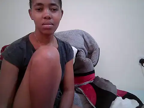 Snapshot of MidnightNala chatting on 06-27-26, 01:17 MidnightNala online show from 06-27-26, 01:17