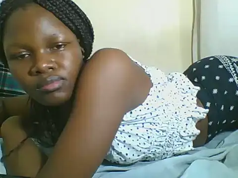Sweetgal2025 online show from 06-14-26, 08:22