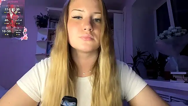 Lisi Kiss  online show from 06-21-26, 07:16