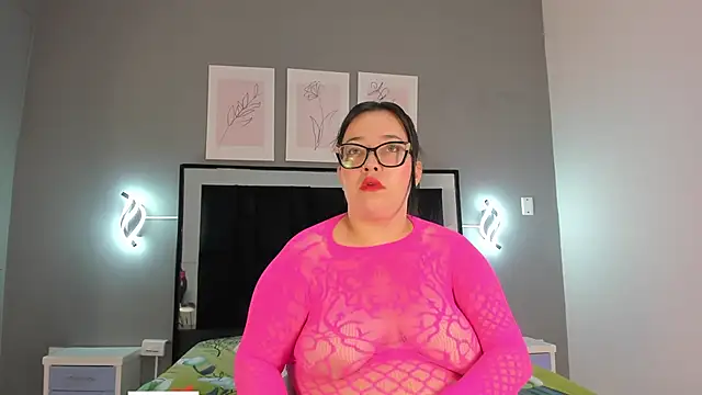 zoe curvyy online show from 06-01-26, 12:07