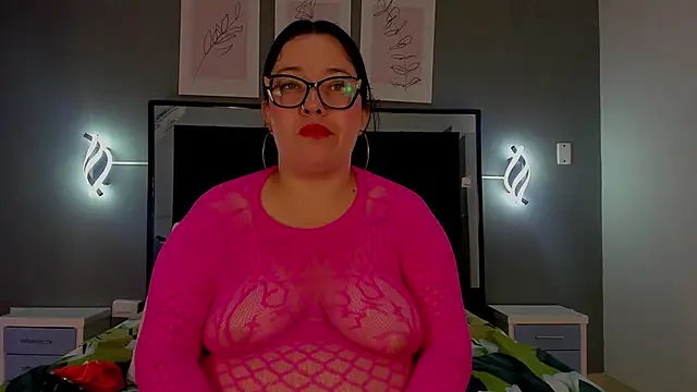 zoe curvyy online show from 06-12-26, 12:15