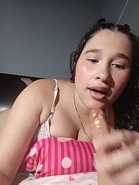 LittleSweetZoe online show from 06-09-26, 01:39