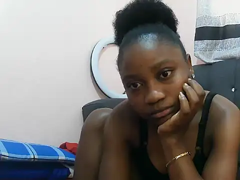 Snapshot of Sweet_Rosy chatting on 06-05-26, 10:21 Sweet Rosy online show from 06-05-26, 10:21