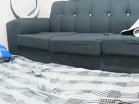Snapshot of Sweet_Rosy chatting on 06-10-26, 02:23 Sweet Rosy online show from 06-10-26, 02:23