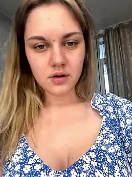 Snapshot of la_lisa_ chatting on 06-07-26, 06:39 la lisa online show from 06-07-26, 06:39