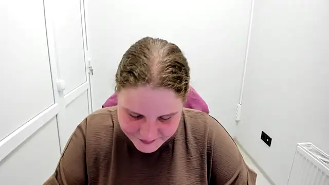 Bella shyy  online show from 06-16-26, 08:17