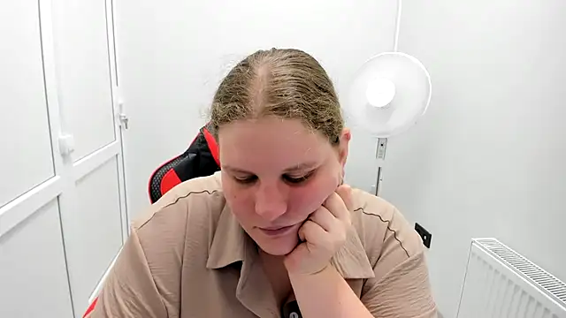 Bella shyy  online show from 07-17-26, 01:07