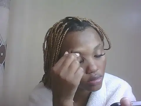 Snapshot of PrettyT5 chatting on 07-15-26, 12:43 PrettyT5 online show from 07-15-26, 12:43