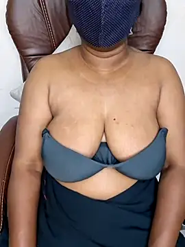 MISS-LOVEV online show from 06-08-26, 01:28