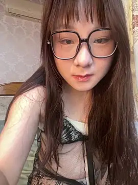 Snapshot of yan63737 chatting on 05-29-26, 06:44 yan63737 online show from 05-29-26, 06:44