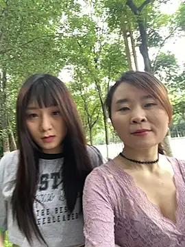 Snapshot of yan63737 chatting on 06-11-26, 03:15 yan63737 online show from 06-11-26, 03:15