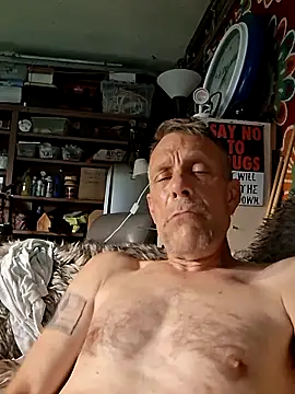 truckdawg2023 online show from 06-19-26, 05:17