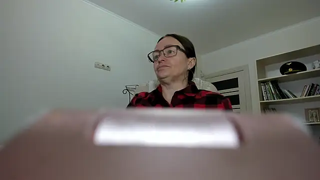 Snapshot of Vika73 chatting on 11-08-25, 07:08 Vika73 online show from 11-08-25, 07:08