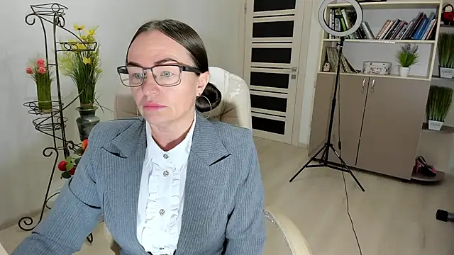 Snapshot of Vika73 chatting on 12-18-25, 06:08 Vika73 online show from 12-18-25, 06:08