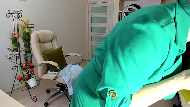 Snapshot of Vika73 chatting on 01-10-26, 12:07 Vika73 online show from 01-10-26, 12:07