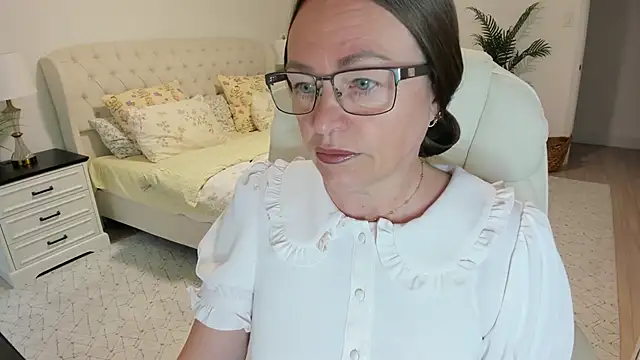 Vika73 online show from 05-02-26, 11:04