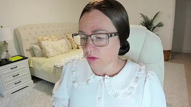 Vika73 online show from 05-04-26, 11:28