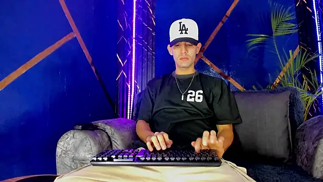 sexy hairy1 online show from 06-20-26, 11:24