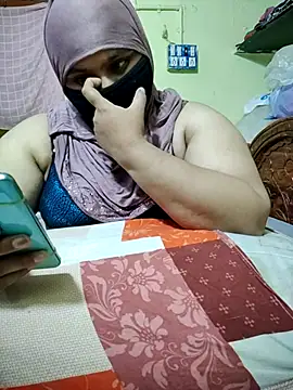 Snapshot of shaik35f chatting on 06-24-26, 07:35 shaik35f online show from 06-24-26, 07:35