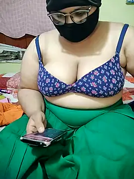 Snapshot of shaik35f chatting on 07-15-26, 07:08 shaik35f online show from 07-15-26, 07:08