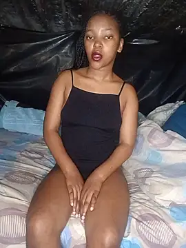 Snapshot of SexySisa chatting on 07-18-26, 09:02 SexySisa online show from 07-18-26, 09:02
