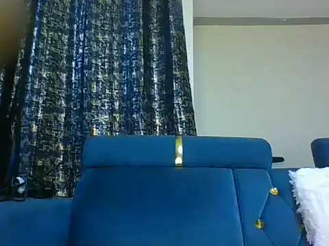 Snapshot of summerdivah chatting on 05-25-26, 02:56 summerdivah online show from 05-25-26, 02:56
