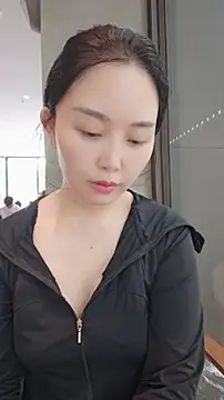 lylxili online show from 06-22-26, 05:37