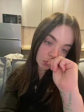 summerDESIRE online show from 05-17-26, 12:56