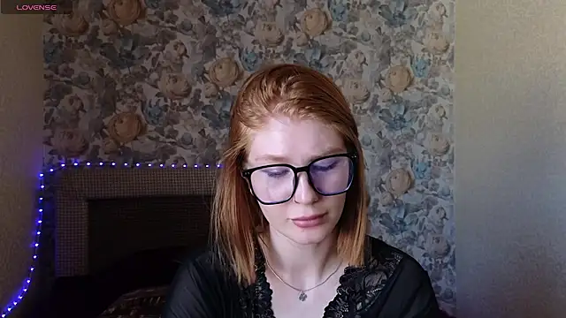 Juli Ginger online show from 06-25-26, 05:56