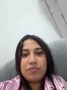Snapshot of Emily_Xxxxxx chatting on 06-15-26, 08:44 Emily Xxxxxx online show from 06-15-26, 08:44