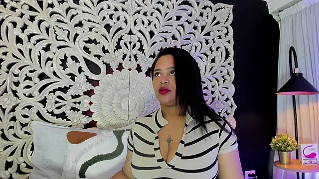 Bianca DVarela online show from 05-30-26, 08:06