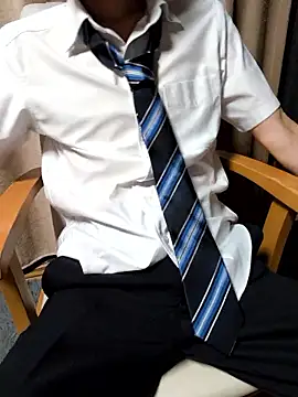 Snapshot of hayato_07 chatting on 06-09-26, 12:39 hayato 07 online show from 06-09-26, 12:39