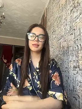 aloeeevera444 online show from 05-19-26, 11:05