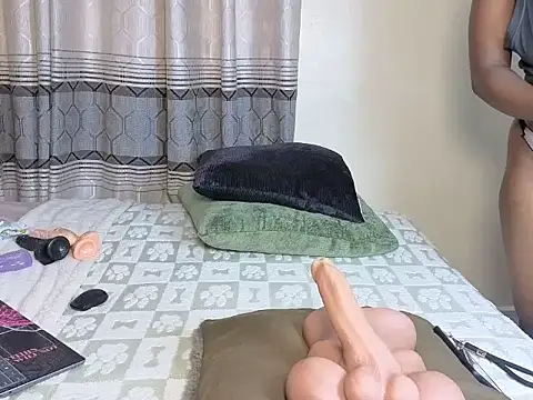 Blackcharmming online show from 06-28-26, 04:07