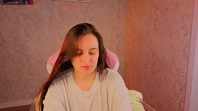 Elizabet Colllins online show from 06-30-26, 01:39
