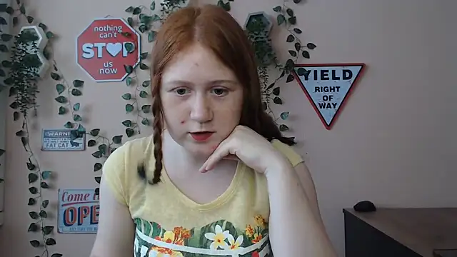 Red  Girll online show from 05-21-26, 11:28