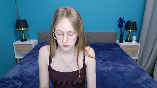 Snapshot of Calista_Everleig chatting on 05-26-26, 05:58 Calista Everleig online show from 05-26-26, 05:58