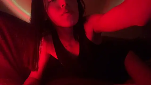 MarlyJess online show from 06-06-26, 07:51