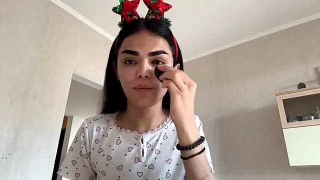 MarlyJess online show from 06-20-26, 03:48