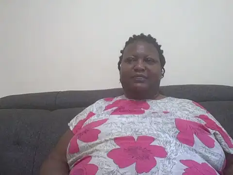 Snapshot of fat_ebonyqueen chatting on 06-05-26, 06:09 fat ebonyqueen online show from 06-05-26, 06:09
