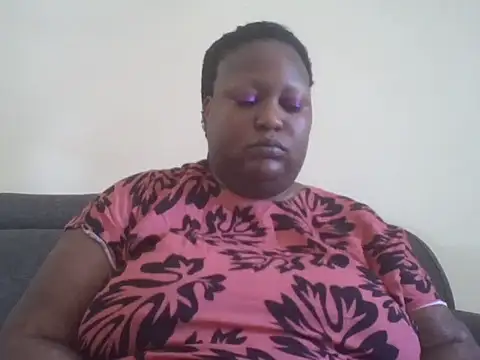 Snapshot of fat_ebonyqueen chatting on 06-14-26, 07:43 fat ebonyqueen online show from 06-14-26, 07:43