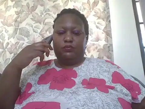Snapshot of fat_ebonyqueen chatting on 06-21-26, 09:34 fat ebonyqueen online show from 06-21-26, 09:34