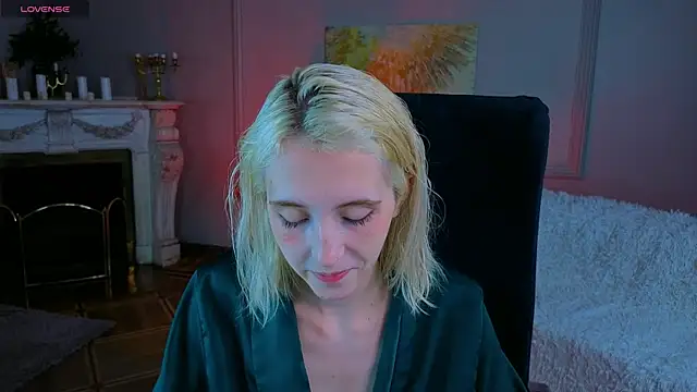 Elen  Moore online show from 06-25-26, 05:12
