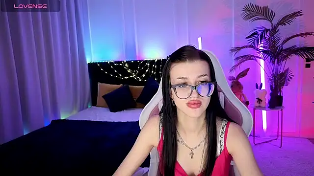 Snapshot of Ariella_Me chatting on 07-07-26, 06:05 Ariella Me online show from 07-07-26, 06:05