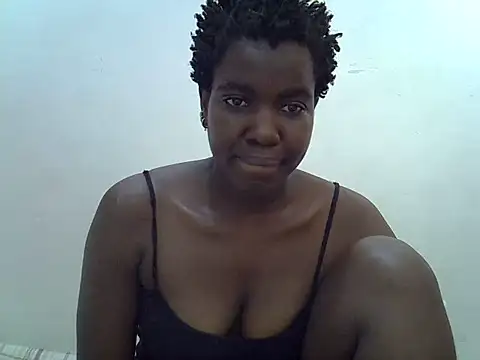 Snapshot of Queen-Alicia chatting on 06-07-26, 05:44 Queen-Alicia online show from 06-07-26, 05:44
