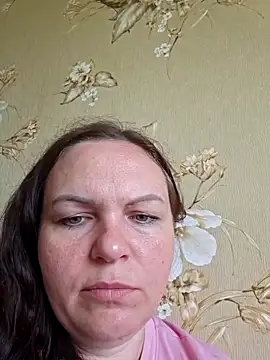 Snapshot of Meri_a chatting on 06-06-26, 09:58 Meri a online show from 06-06-26, 09:58