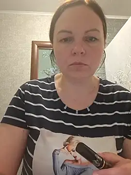 Snapshot of Meri_a chatting on 06-20-26, 10:51 Meri a online show from 06-20-26, 10:51